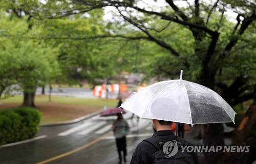 비 소식에 한풀 꺾인 더위…낮 최고기온 20∼25도