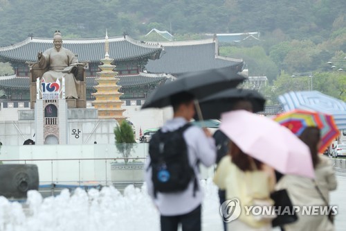 주말에 전국 곳곳 비…미세먼지 '좋음·보통'