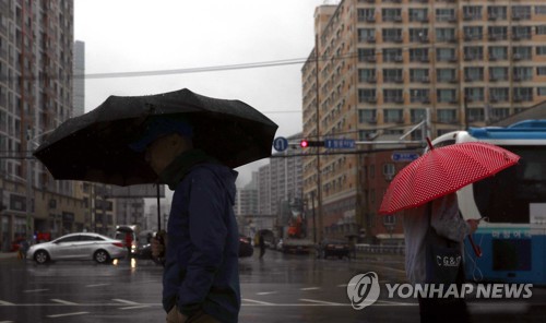 구름 낀 월요일…중부지방 등 일부 지역 오후 비 조금