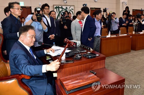 이상민, 문무일 발언 겨냥 "수사권 조정, 밥그릇 싸움 아니다"