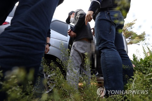 법원이 영장 기각한 친모…경찰은 왜 살인 공범으로 봤나