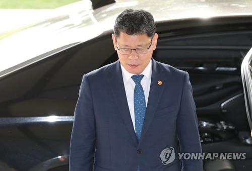 통일부 "대북식량지원, 인도지원 취지 살리는 방향으로 검토"