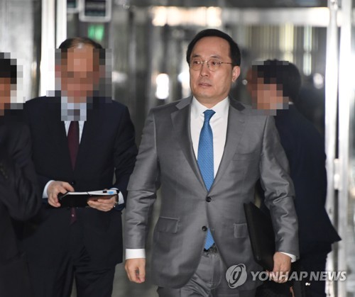 국정원 "北 미사일 신형무기 가능성…분석 늦어져"