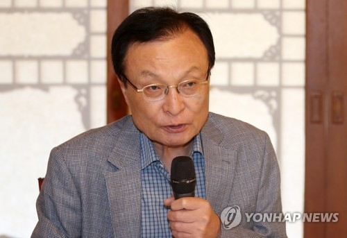 이해찬 "대중교통수단, 준공영제 쪽으로 정책방향 잡겠다"