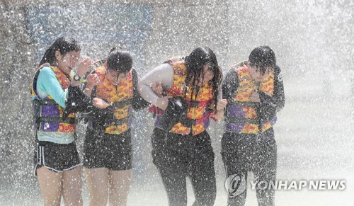 당분간 맑고 강한 햇볕…모레 일부 지역 폭염특보 가능성