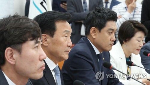 하태경 "나이 들면 정신 퇴락" vs 손학규 "지켜야 할 예의 있다"