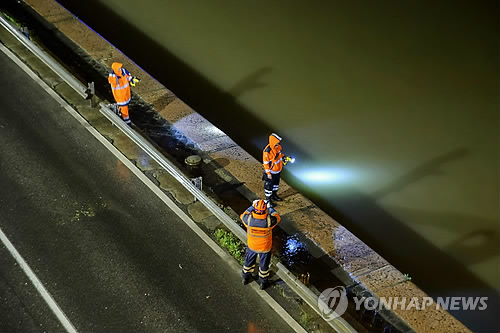 文대통령, 유람선 사고에 '긴박 대응'…관계부처·국정원 총동원