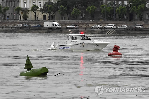 文대통령, 유람선 사고에 '긴박 대응'…관계부처·국정원 총동원