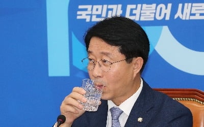 조정식 "자동차 개소세 인하, 추가 연장 협의할 것”