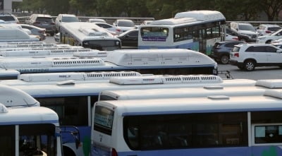 울산 버스 파업 '철회'…노사 밤샘 협상 끝에 극적 타결
