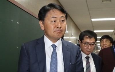 김관영 "원내대표직 사퇴 없다…바른미래당에 뼈 묻을 각오"