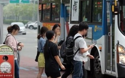 한숨 돌린 청주 시내버스 업계…'살얼음판 국면' 여전