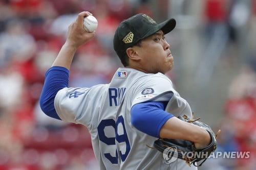 '시즌 6승' 류현진, LA다저스 8-3으로 이겨…평균자책점 MLB 전체 '1위' / 사진=연합뉴스