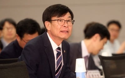 김상조 "재벌개혁·갑질근절, 공정위의 시대적 과제"