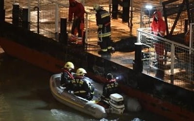 외교부 "헝가리 사고 한국인 7명 사망·7명 구조·19명 실종"