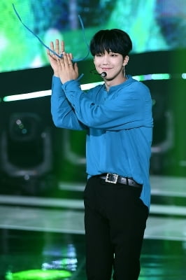 [포토] AB6IX 임영민, '미소만 지어도 귀여워~'