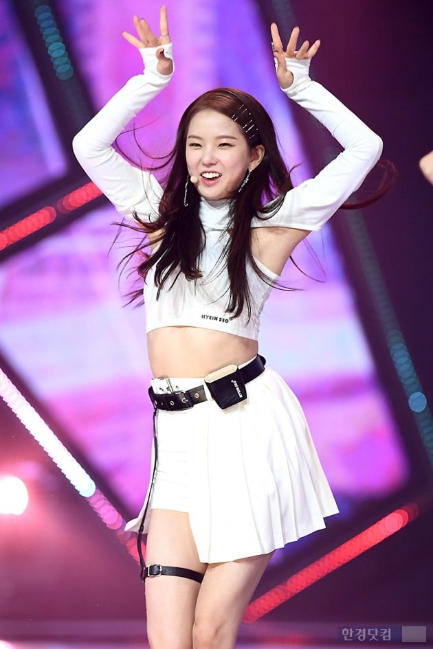 [포토] CLC 최유진, '군살 없는 늘씬한 몸매'