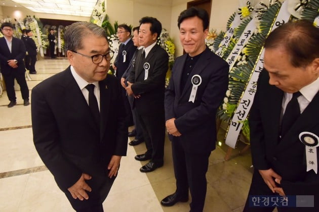 [포토] 이희호 여사 빈소 찾은 이재정 교육감