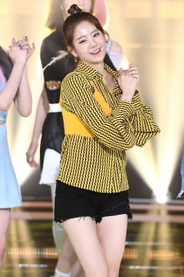 [포토] 프로미스나인 장규리, '귀여운 미소~'