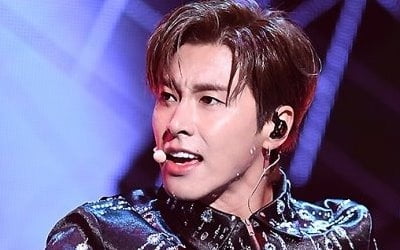 [포토] 유노윤호, '날카로운 턱선~'