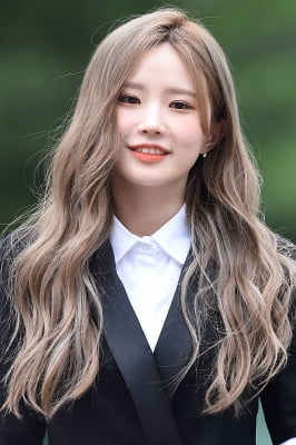 [포토] 프로미스나인 송하영, '천진난만한 아이처럼~'