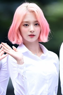 [포토] 프로미스나인 이나경, '무표정에도 돋보이는 미모'