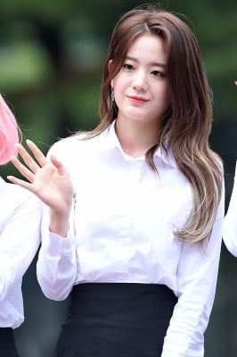 [포토] 프로미스나인 장규리, '머리가 헝클어져도 아름다워'