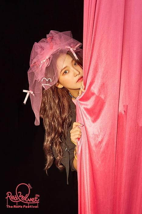 레드벨벳 예리, 티저 이미지 공개…판타스틱 비주얼과 매혹적인 눈빛