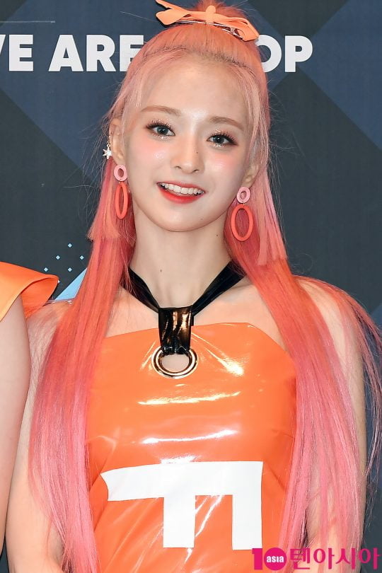 그룹 프로미스나인 이나경