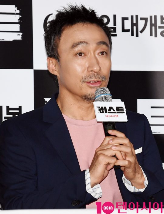 배우 이성민이 18일 오후 서울  CGV 용산 아이파크몰에서 열린 영화 ‘비스트’ 언론시사회에 참석했다./ 사진=조준원 기자 wizard333@