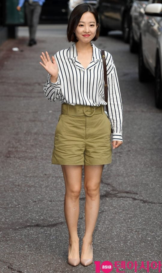 배우 박보영이 19일 오후 서울 여의도 한 음식점에서 열린 tvN 월화드라마 ‘어비스:영혼 소생 구슬’ 종방연에 참석하고 있다.