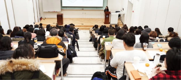 사이버한국외국어대, 국내 유일 외국어 특성화 사이버大…원어민 교원이 33%