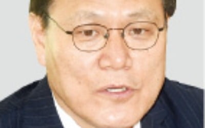 선진국선 지도로 끝내는 회계 오류…최종구 "한국선 제재…투자자 불신"