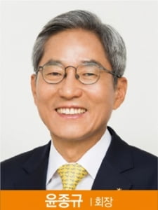 [2019 100대 CEO&기업] 윤종규 회장, 2년 연속 당기순이익 '3조 클럽' 가입
