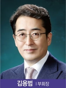 [2019 100대 CEO&기업] 김용범 부회장, 보험업계 이끄는 대한민국 1호 토종 보험사