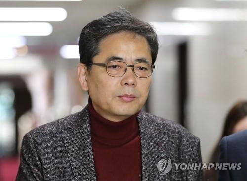 검찰 "靑수사외압 없었다…경찰, 김학의 내정 전 내사 착수"