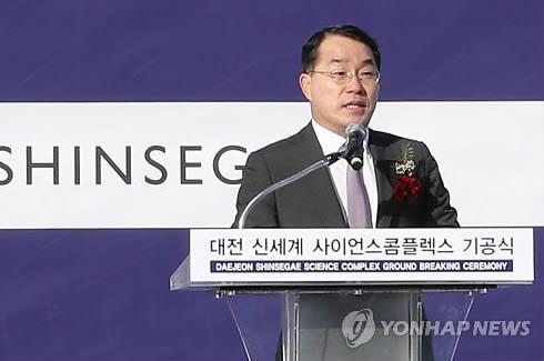 유독 '장수 CEO' 많은 신세계…"이명희 인사 스타일"