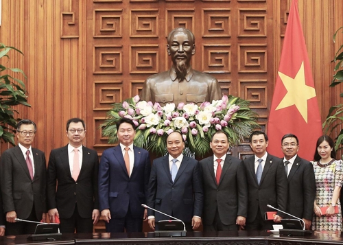 최태원, 베트남 총리·양대 총수 회동…전방위 파트너십 강화