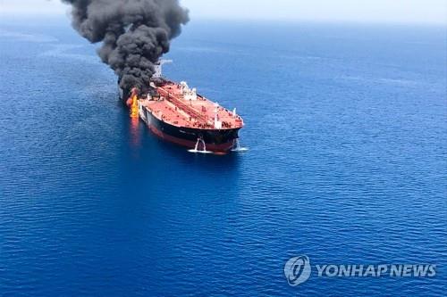 국제유가, 中 경기지표 부진 부담…WTI 1.1%↓