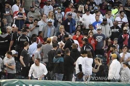 시카고 화이트삭스, MLB 최초로 파울라인 끝까지 안전망 설치