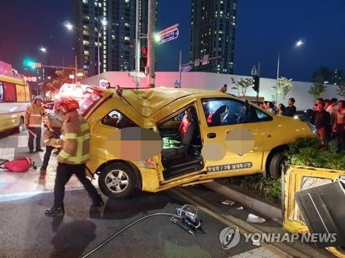 "아들 죽음 헛되지 않게"…축구클럽 통학차 사고 부모의 호소(종합)