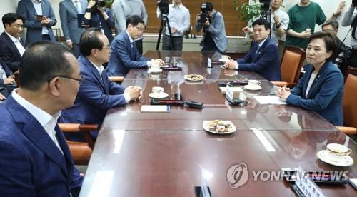 동남권 신공항, 총리실서 검토…국토부·부울경 "결과 따른다"