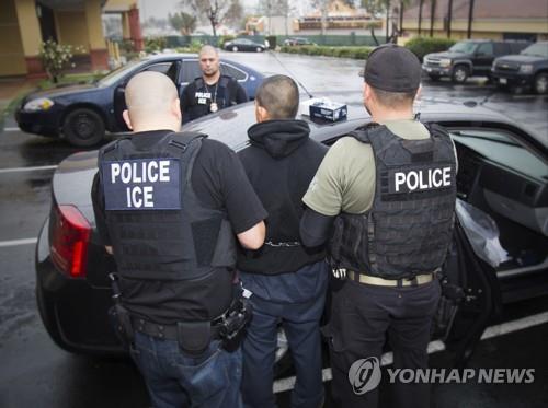 美이민단속국, 10개 도시서 불법이민자 2천명 체포작전 개시