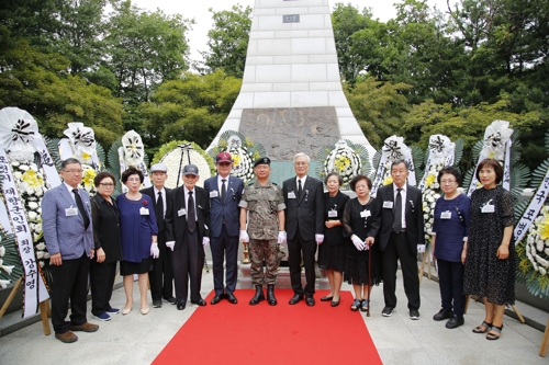 육군 8사단, 의정부에서 '살신성인' 포병 용사 추모