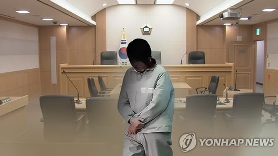 "김동성에 빠져 잘못된 선택" 친모 청부살해 시도 교사, 징역 2년