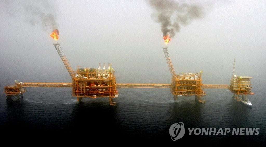 [국제유가] 관세發 경기둔화 우려 지속에 WTI 0.5% 하락