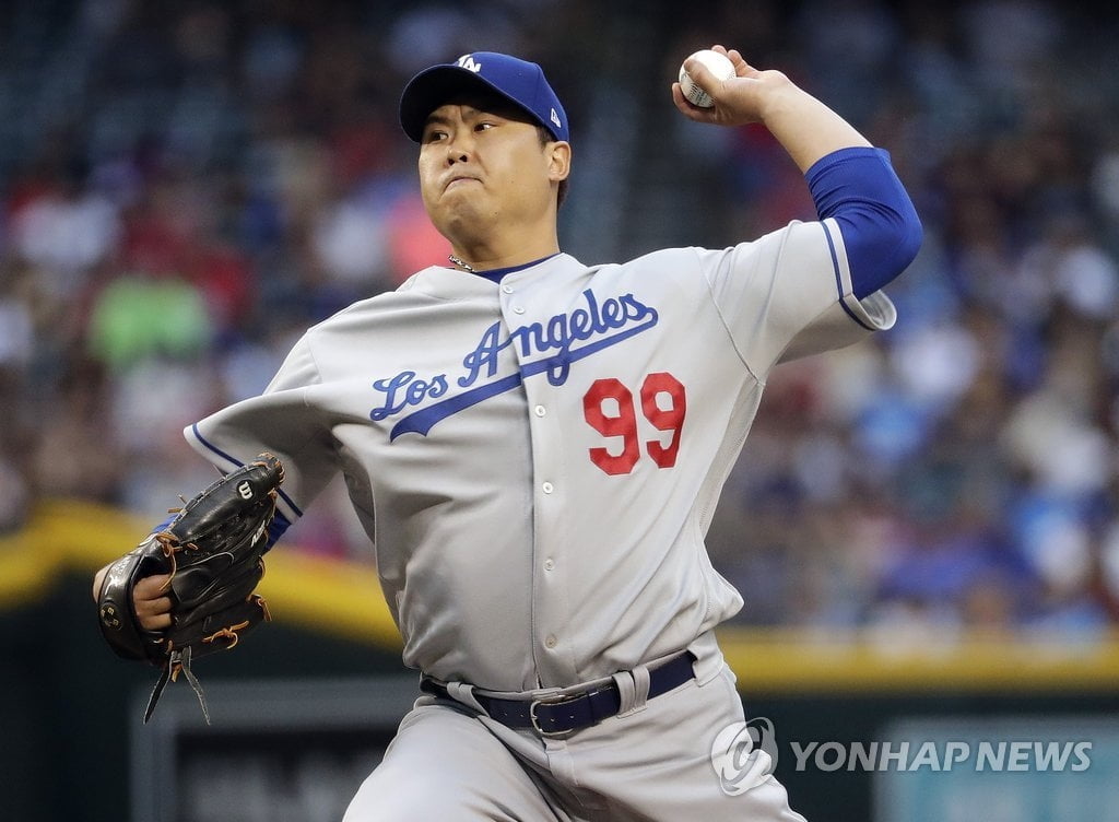 MLB닷컴 "류현진은 슈퍼맨"...방탄소년단 슈가와 인사도 소개