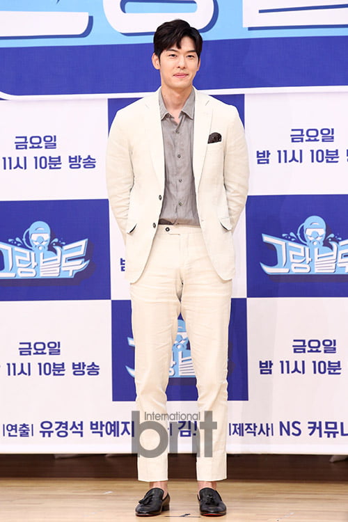 bnt포토 오스틴강 멋쟁이 신사 | 한경닷컴 [bnt포토] 오스틴강 멋쟁이 신사
