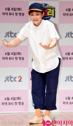 [TEN PHOTO]김신영 &#39;아이돌계 마당발&#39;