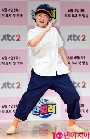 [TEN PHOTO]김신영 &#39;걸그룹 위해 다이어트중&#39;